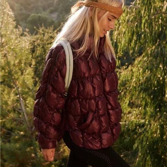 NWT $198 Free People Scrunchy Glossy Pippa Puffer Jacket Wine Oxblood Red LARGE - Picture 2 of 9